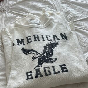American Eagle Outfitters Cream Long Sleeve Tee